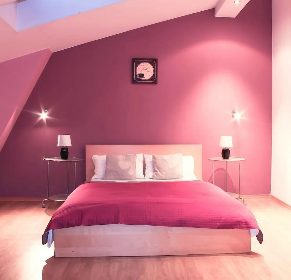 Old Town Apartments Slawkowska location